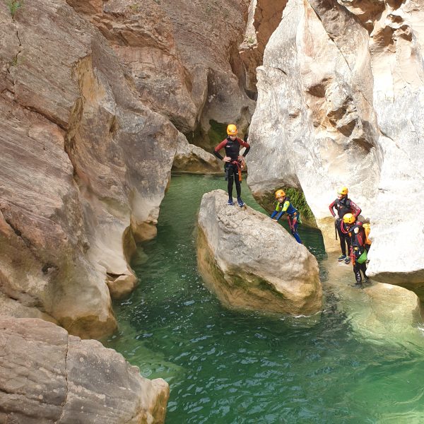 salto en el barranco de la peonera